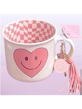 🆕-Sheffield Home-Pink Smiley Heart Ceramic Coffee/ Tea Mug w/ Key Ring